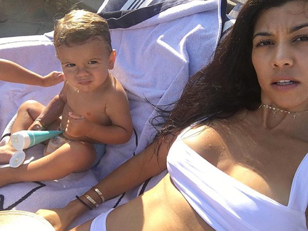 Kourtney Kardashian stays in Miami: kids, bikini and the beaches