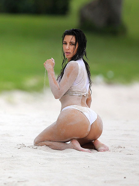 Kim Kardashian had a provocative photo set in Mexico