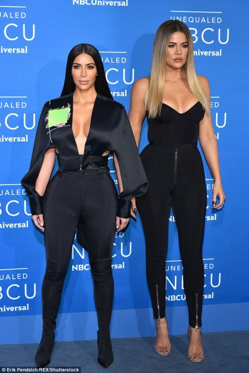 Perfect looks of Khloe and Kim Kardashian